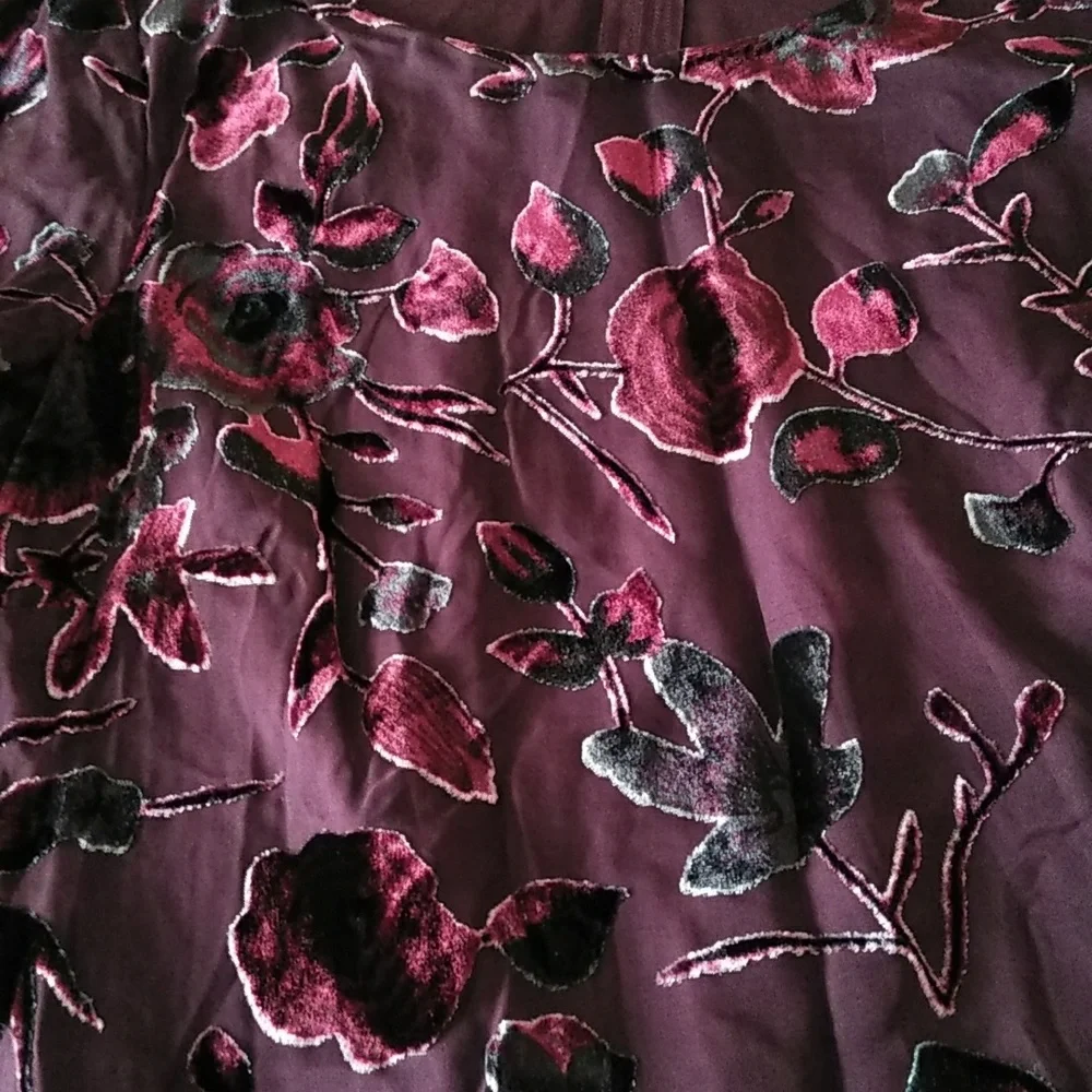 HALO 💖 Velvet Burn Out Dress - Picture 2 of 12